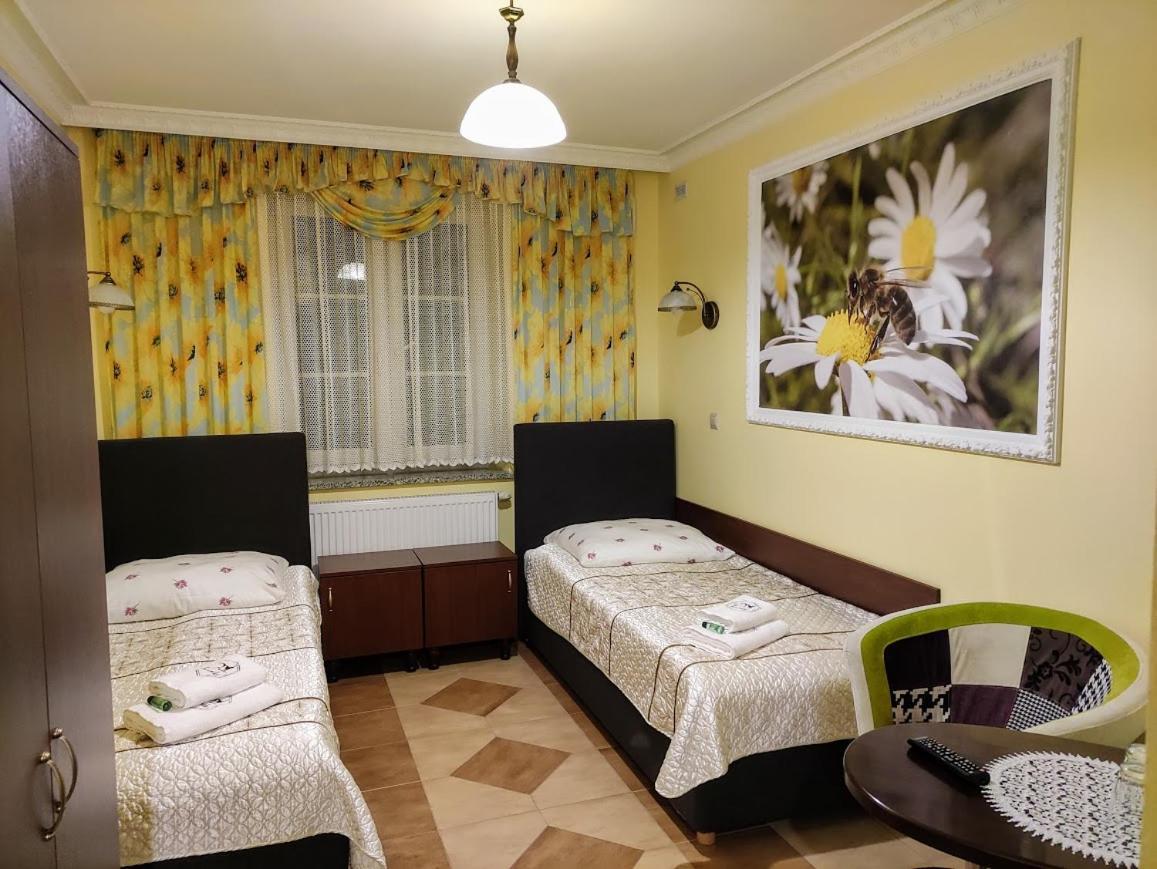 Bed and Breakfast Dwor Bartnika Narewka Екстер'єр фото