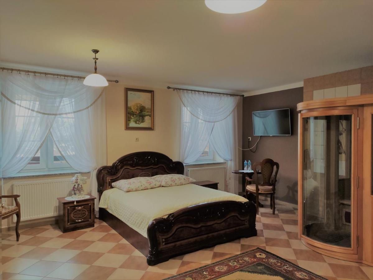 Bed and Breakfast Dwor Bartnika Narewka Екстер'єр фото